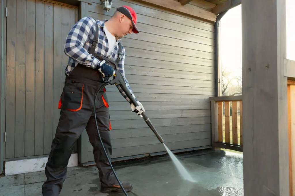 How Do You Pressure Wash a House Without Damaging It?